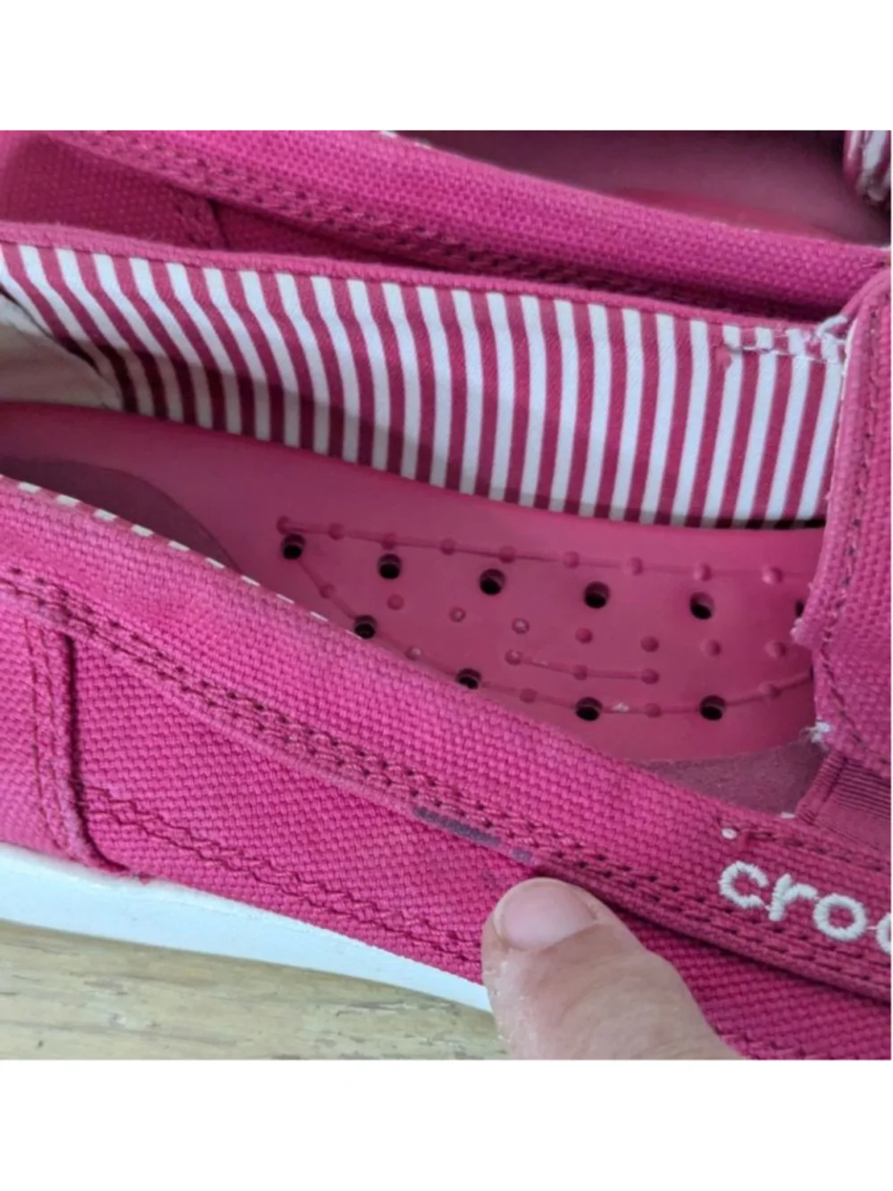 Women's Crocs Pink Canvas Loafers Size 8 with White Trim